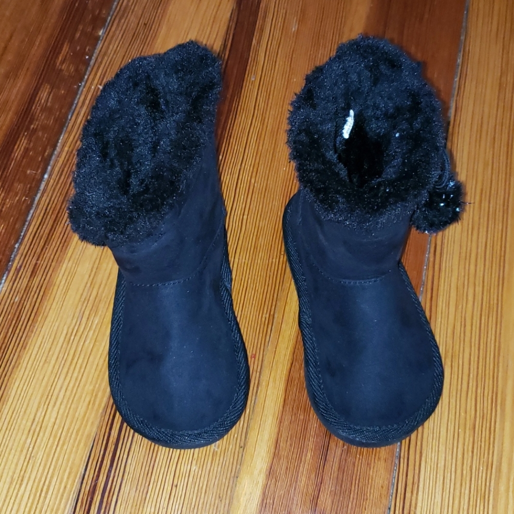 Girls boots